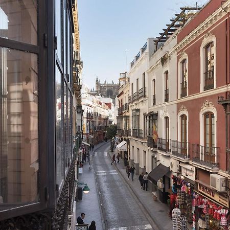 Puerta Catedral Holiday Suites Севилья Экстерьер фото