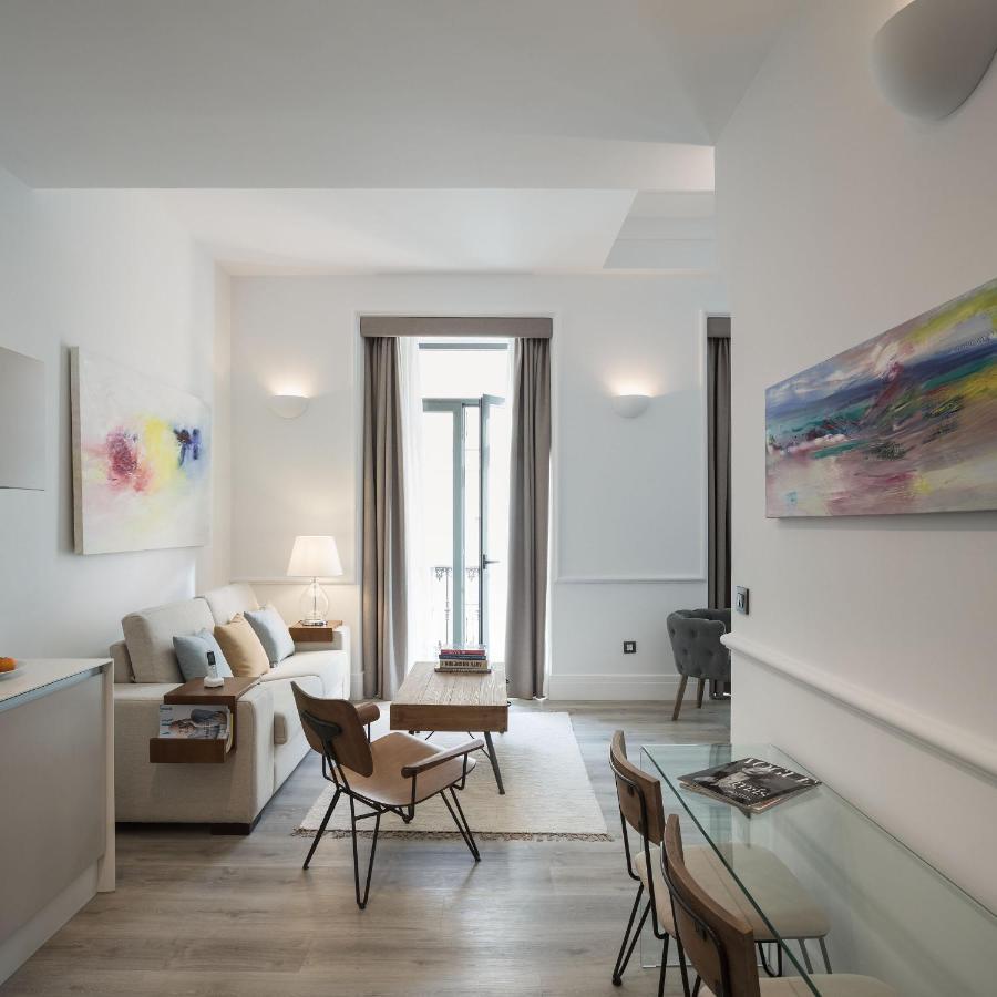 Puerta Catedral Holiday Suites Севилья Экстерьер фото