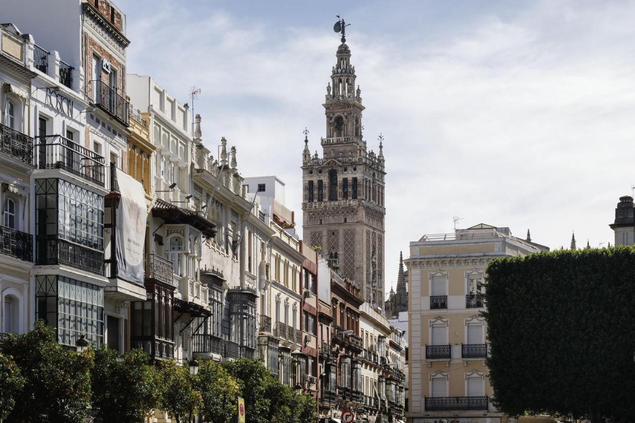 Puerta Catedral Holiday Suites Севилья Экстерьер фото