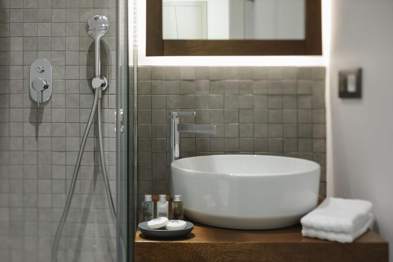 Puerta Catedral Holiday Suites Севилья Экстерьер фото