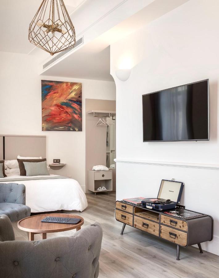 Puerta Catedral Holiday Suites Севилья Экстерьер фото